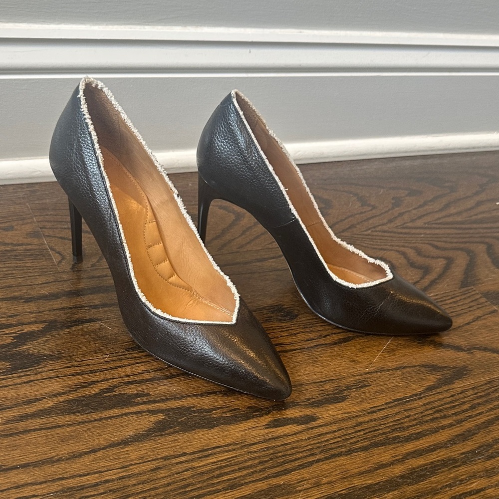 IRO Elegant Black Leather Women's Heels love the white fringe around it - Picture 5 of 12